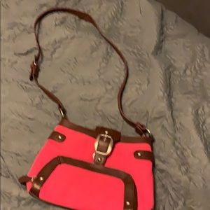 Crossbody purse perfect for everyday or traveling